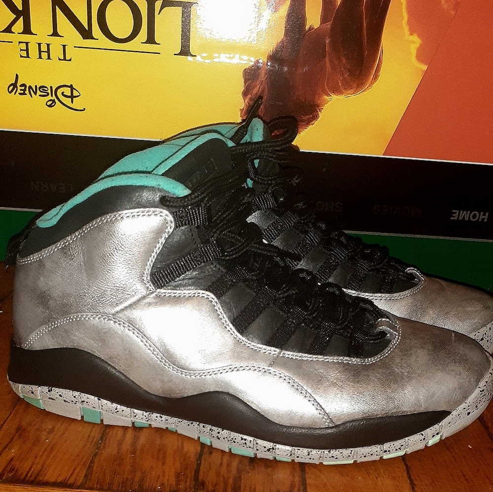 Jordan Retros